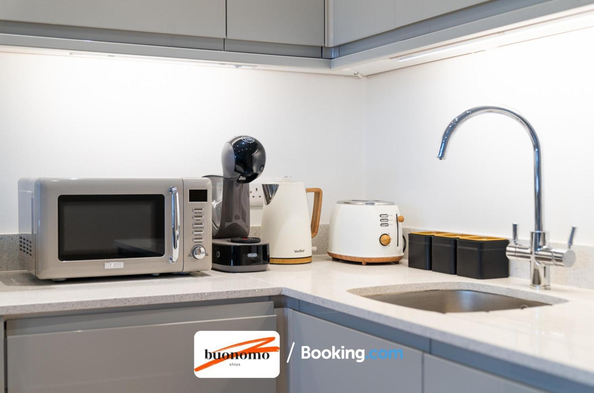 Two Bedroom Apartment At Buonomo Stays Short Lets & Serviced Accommodation Close To Wimbledon Tennis Courts London Eksteriør bilde
