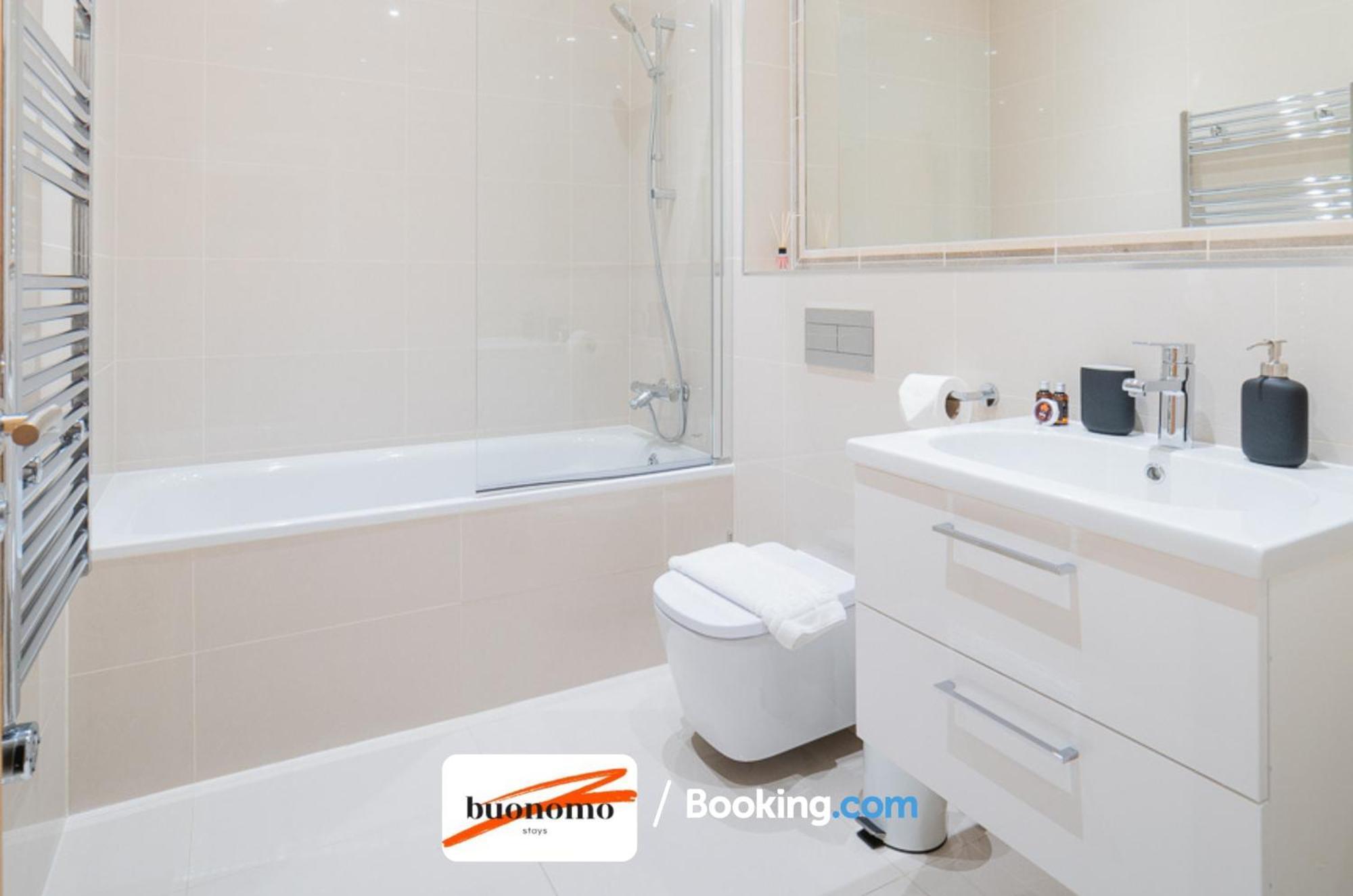 Two Bedroom Apartment At Buonomo Stays Short Lets & Serviced Accommodation Close To Wimbledon Tennis Courts London Eksteriør bilde