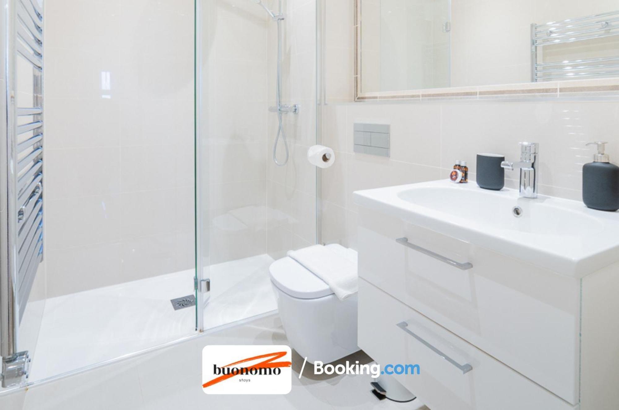 Two Bedroom Apartment At Buonomo Stays Short Lets & Serviced Accommodation Close To Wimbledon Tennis Courts London Eksteriør bilde