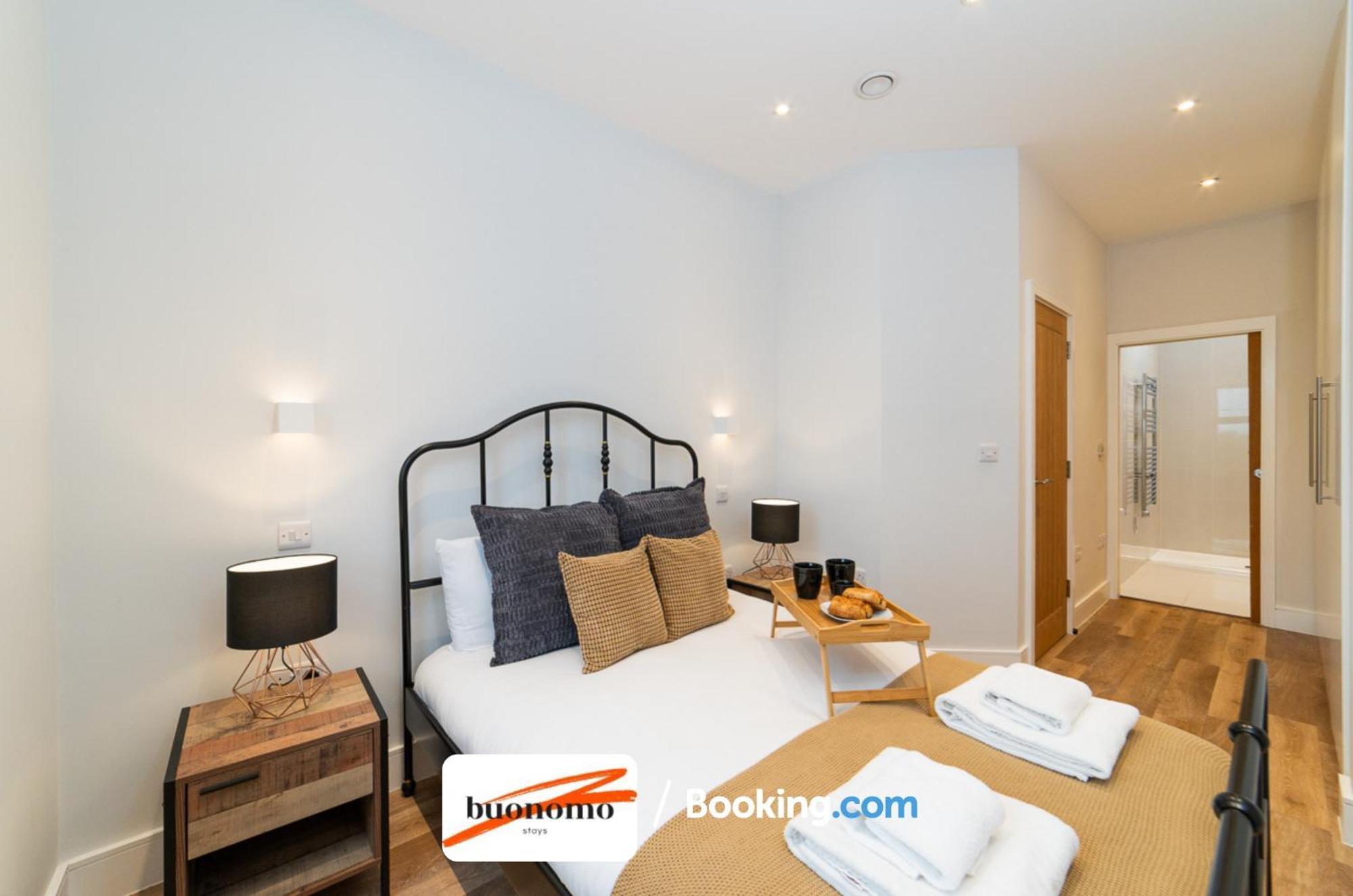 Two Bedroom Apartment At Buonomo Stays Short Lets & Serviced Accommodation Close To Wimbledon Tennis Courts London Eksteriør bilde