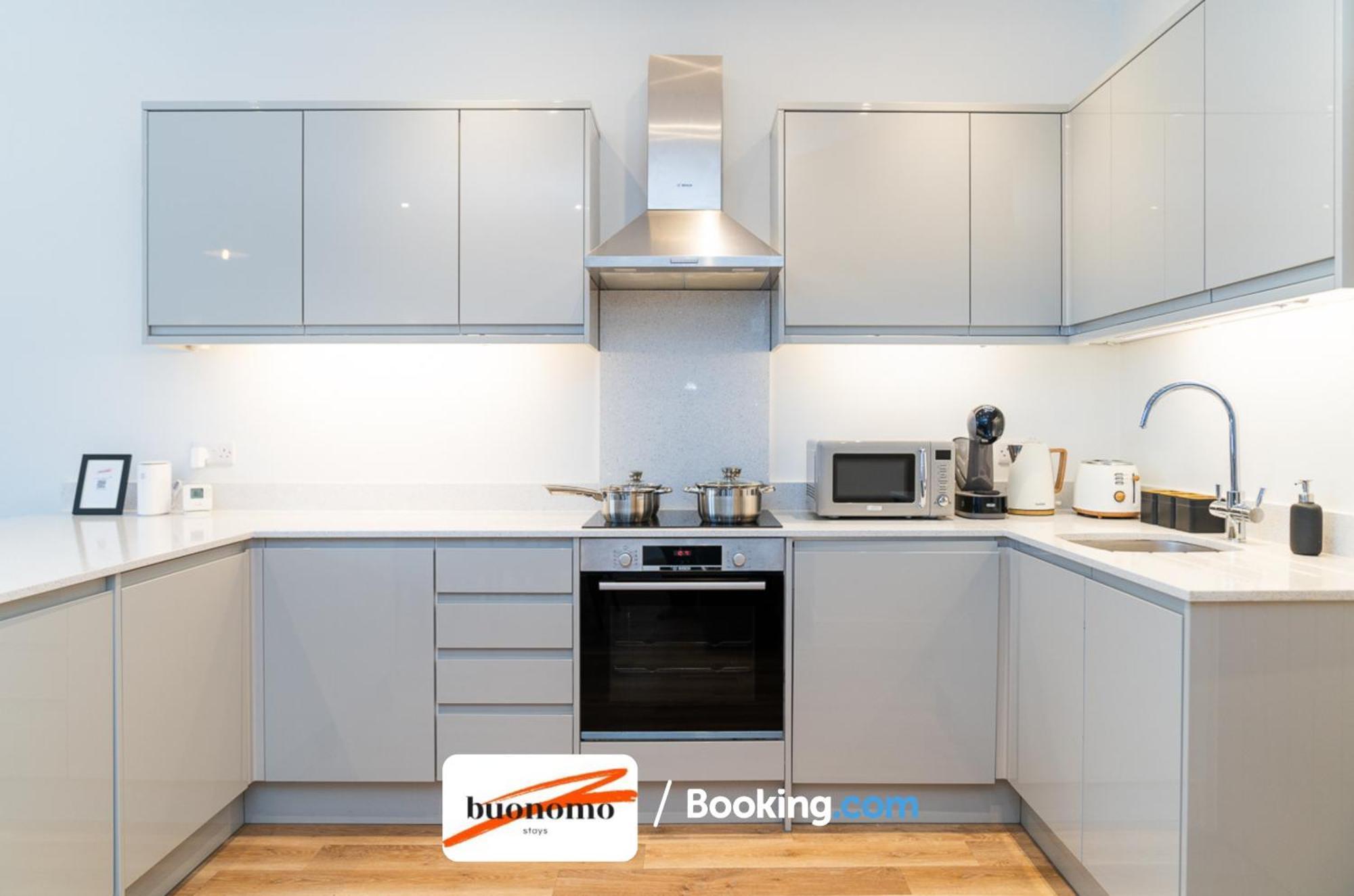 Two Bedroom Apartment At Buonomo Stays Short Lets & Serviced Accommodation Close To Wimbledon Tennis Courts London Eksteriør bilde