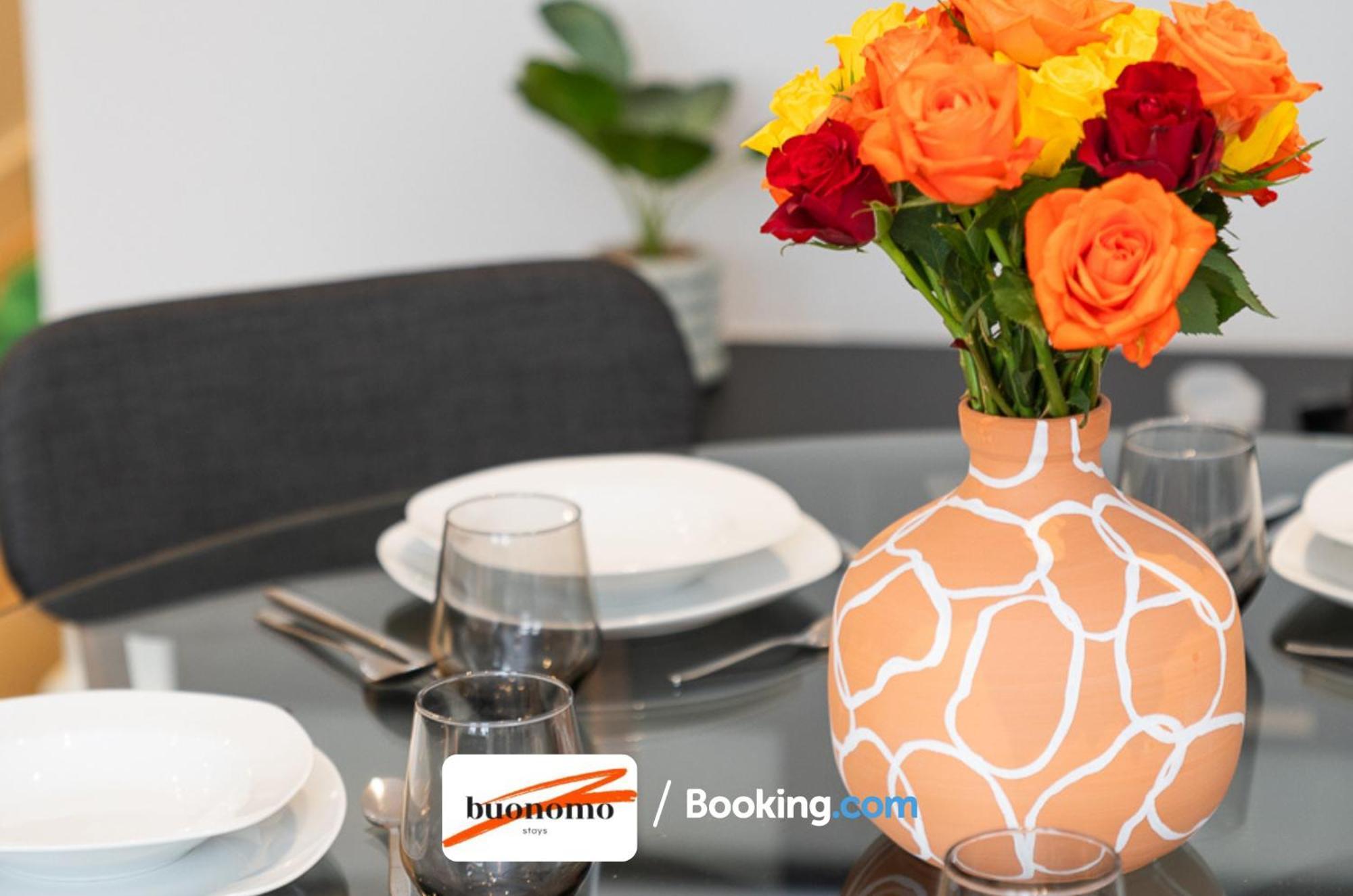 Two Bedroom Apartment At Buonomo Stays Short Lets & Serviced Accommodation Close To Wimbledon Tennis Courts London Eksteriør bilde