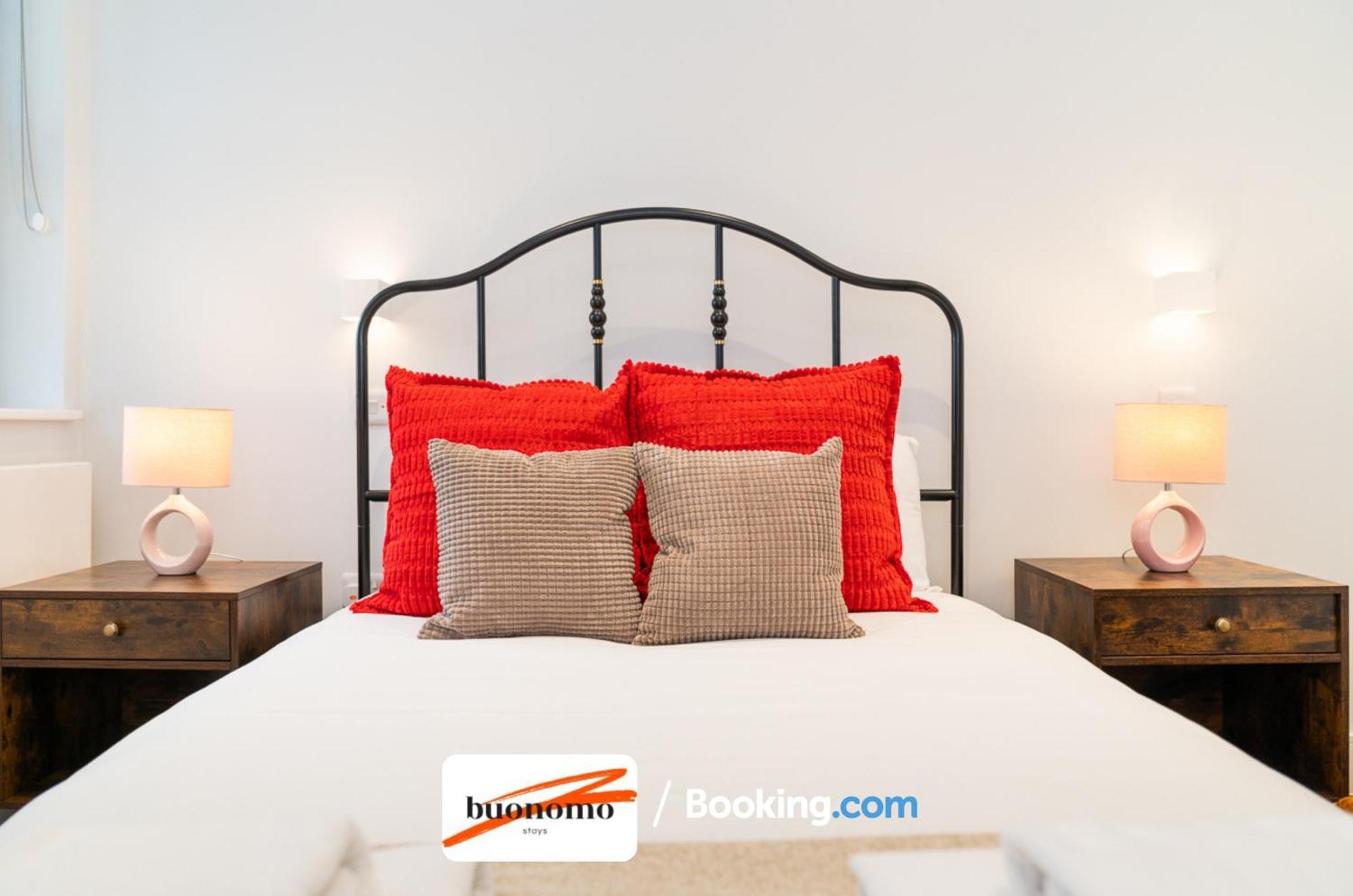 Two Bedroom Apartment At Buonomo Stays Short Lets & Serviced Accommodation Close To Wimbledon Tennis Courts London Eksteriør bilde