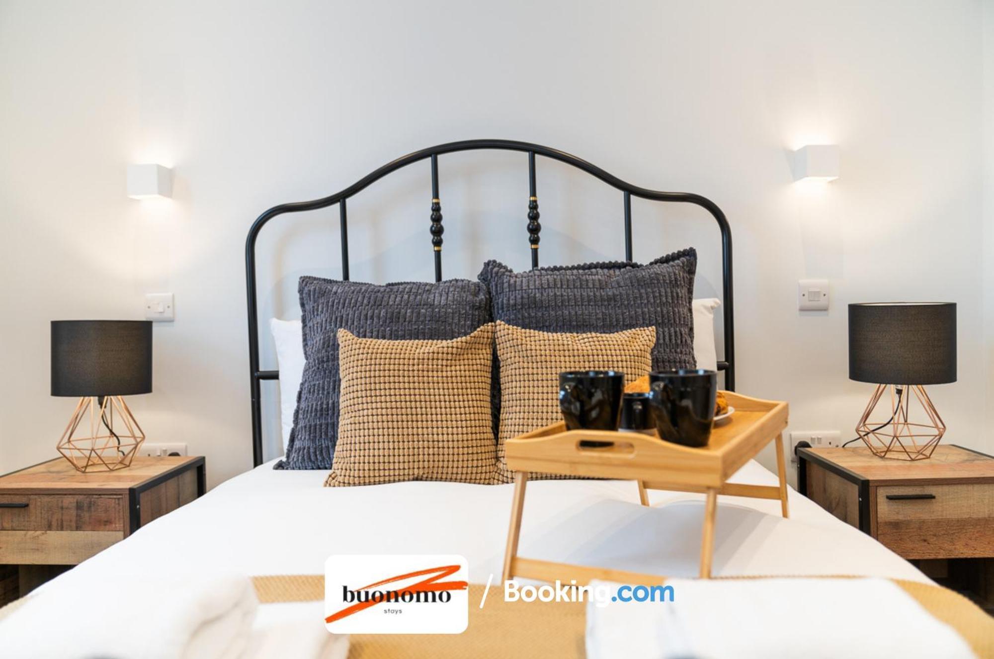 Two Bedroom Apartment At Buonomo Stays Short Lets & Serviced Accommodation Close To Wimbledon Tennis Courts London Eksteriør bilde