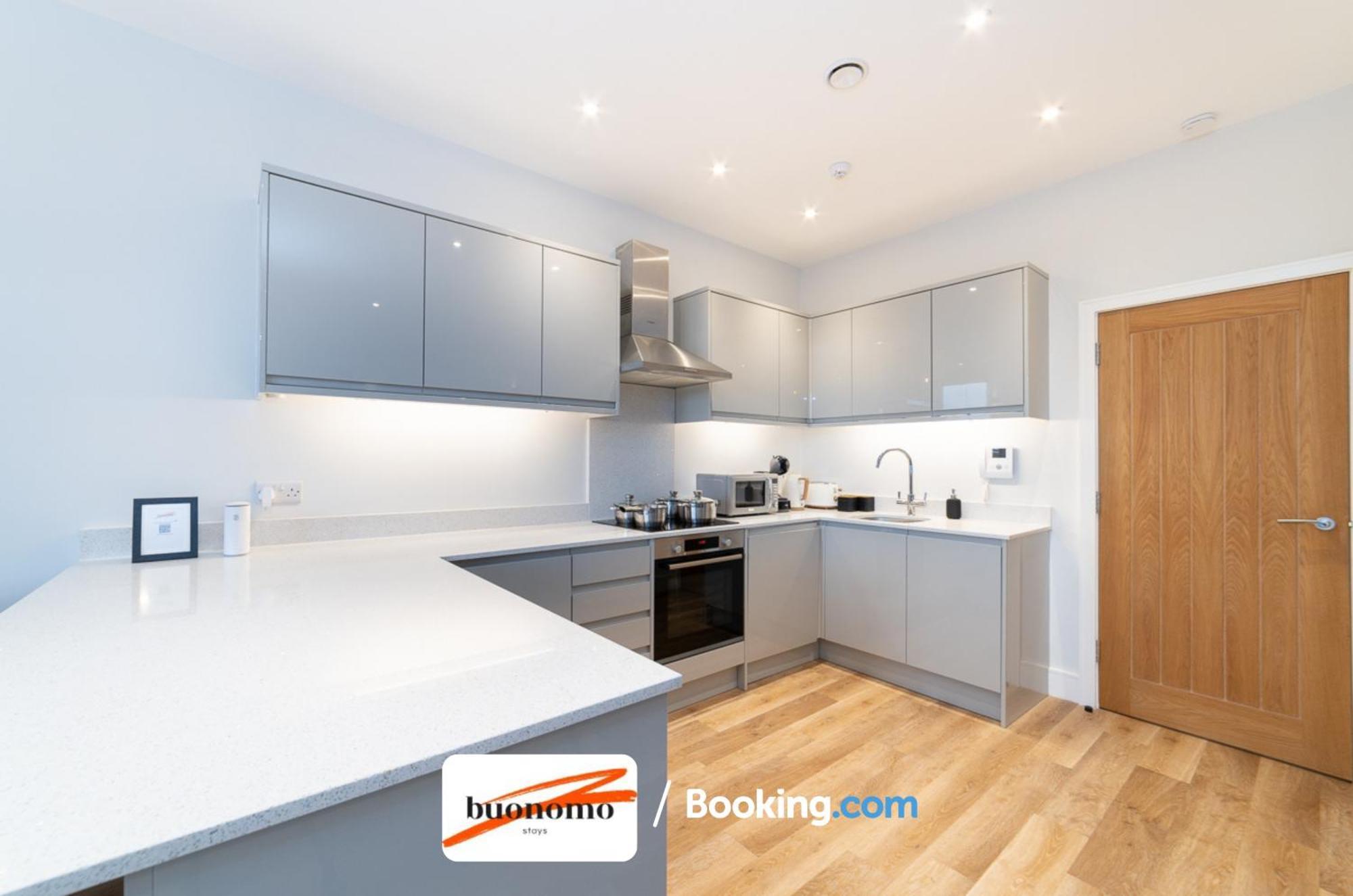 Two Bedroom Apartment At Buonomo Stays Short Lets & Serviced Accommodation Close To Wimbledon Tennis Courts London Eksteriør bilde